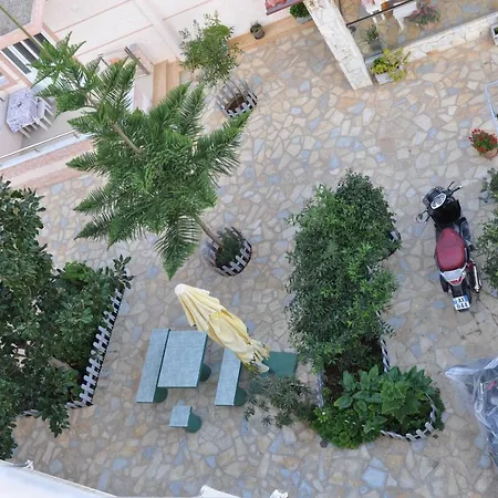 Villa Vela