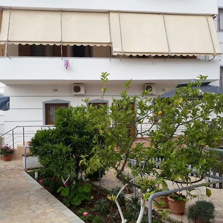 Vela Villa